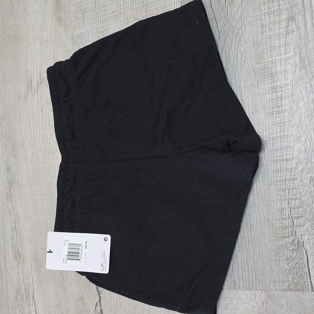 NWT Girls Jordan Black Shorts with White Logo- Size Medium (10/12YRS) - Picture 3 of 3